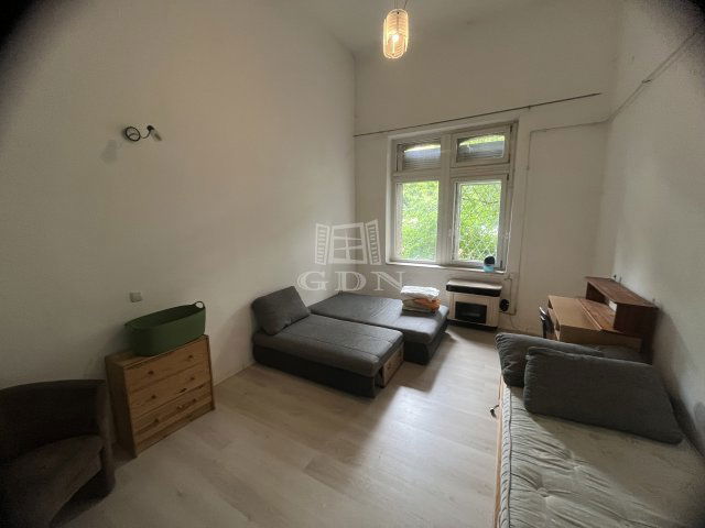Eladó téglalakás, Budapesten, VIII. kerületben 34.999 M Ft
