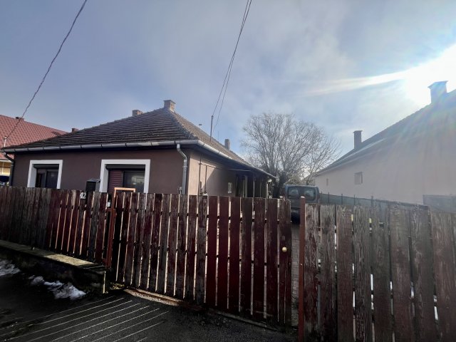 Eladó családi ház, Siófokon 39 M Ft, 3 szobás