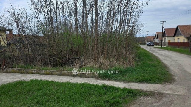 Eladó telek, Nádudvaron 4.5 M Ft / költözzbe.hu