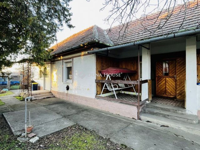 Eladó családi ház, Tápiószecsőn 34.9 M Ft, 2 szobás