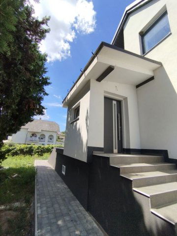 Eladó családi ház, Győrújbaráton 99.5 M Ft, 4 szobás