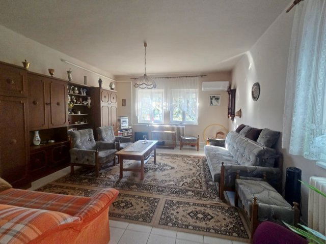 Eladó családi ház, Debrecenben 89.9 M Ft, 3+2 szobás