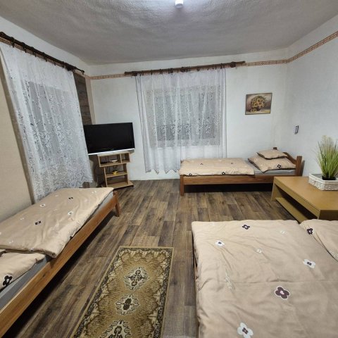 Eladó családi ház, Poroszlón 42 M Ft, 3 szobás