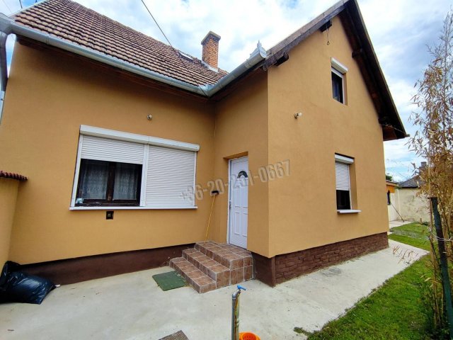 Kiadó családi ház, albérlet, Mohácson 300 E Ft / hó, 5 szobás