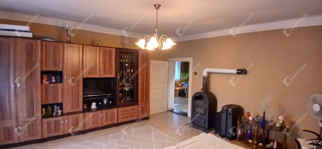 Eladó családi ház, Boncodföldén 35 M Ft, 2 szobás