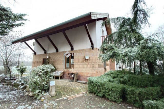 Eladó családi ház, Szentkirályon 59.9 M Ft, 3 szobás