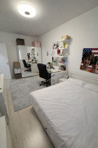 Eladó téglalakás, Budapesten, III. kerületben 160 M Ft, 4 szobás