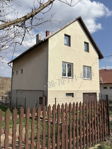 Eladó családi ház, Gyúrón 85 M Ft, 4 szobás
