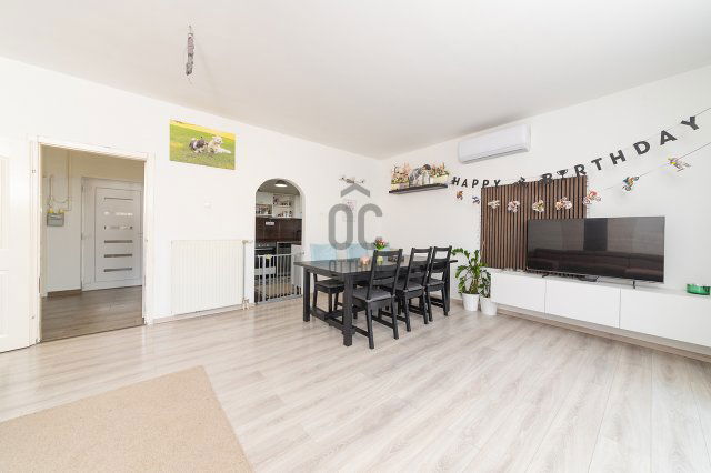 Eladó téglalakás, Kerepesen 93.9 M Ft, 4 szobás