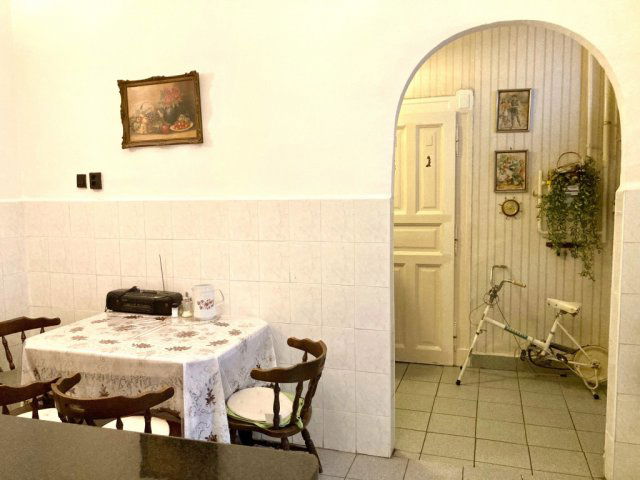 Eladó téglalakás, Budapesten, VIII. kerületben, Práter utcában