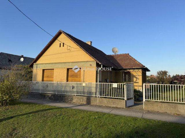 Eladó családi ház, Szigetcsépen 62 M Ft, 4 szobás