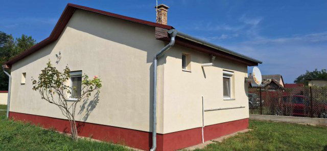 Eladó családi ház, Debrecenben 42 M Ft, 2 szobás
