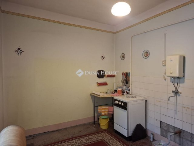 Eladó nyaraló, Szegeden 58 M Ft, 2 szobás / költözzbe.hu