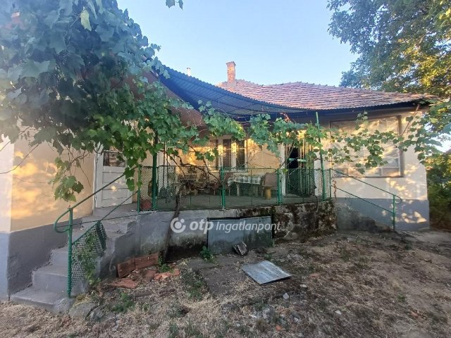 Eladó családi ház, Aldebrőn 19 M Ft, 3 szobás
