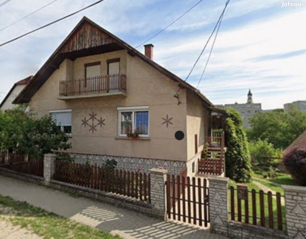 Eladó családi ház, Móron 40 M Ft, 3 szobás