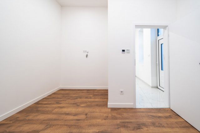 Eladó téglalakás, Budapesten, V. kerületben 181 M Ft, 4 szobás