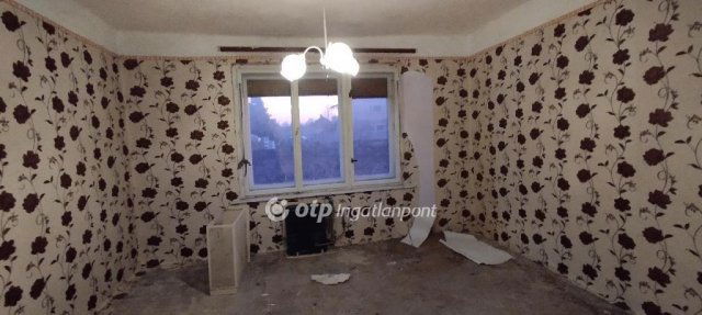 Eladó családi ház, Nagykátán 24.9 M Ft, 2 szobás