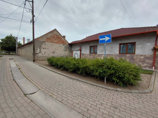 Eladó családi ház, Gyöngyösön 14.9 M Ft, 3 szobás