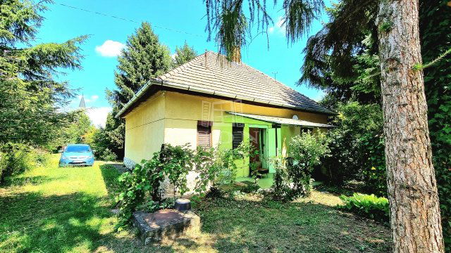 Eladó családi ház, Kemencén 27.9 M Ft, 2 szobás