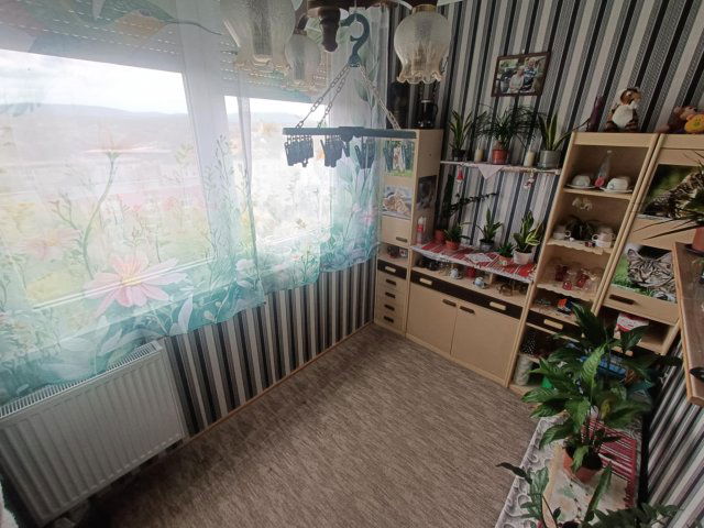 Eladó panellakás, Oroszlányban 29.5 M Ft, 2 szobás