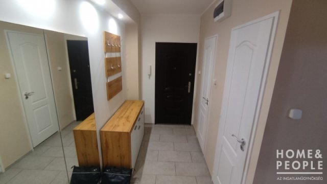 Eladó téglalakás, Makón 38 M Ft, 2 szobás