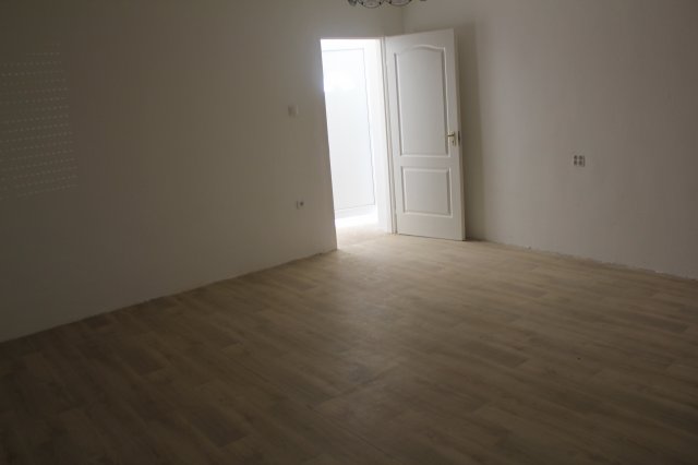 Eladó családi ház, Pálin 21.9 M Ft, 2 szobás