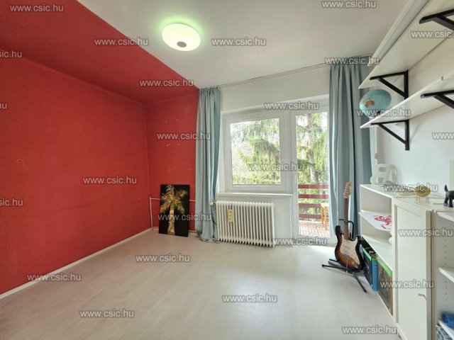 Eladó téglalakás, Szentendrén 124.9 M Ft, 4 szobás