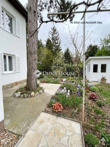 Eladó családi ház, Budapesten, II. kerületben 149.9 M Ft