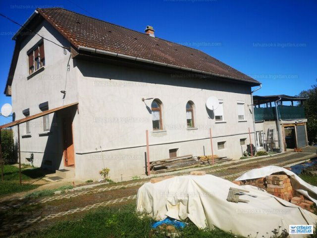 Eladó családi ház, Szandán 63 M Ft, 6 szobás