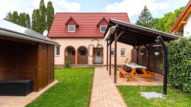 Eladó nyaraló, Hosszúperesztegen 74.9 M Ft, 4 szobás