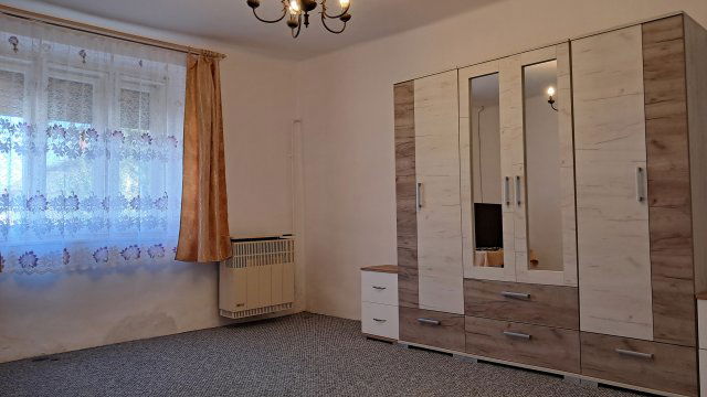 Eladó családi ház, Tiszatenyőn 8.75 M Ft, 2+1 szobás