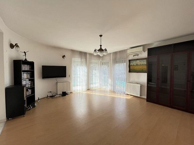 Eladó téglalakás, Budapesten, III. kerületben 119.9 M Ft