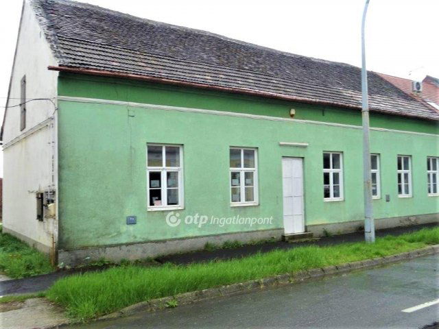 Eladó üzlethelyiség, Marcaliban 38.5 M Ft / költözzbe.hu