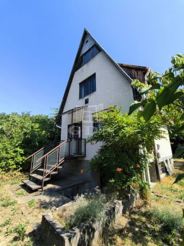Eladó családi ház, Erdőkertesen 45 M Ft, 1+4 szobás