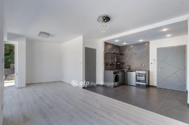 Eladó téglalakás, Budapesten, II. kerületben 129.9 M Ft