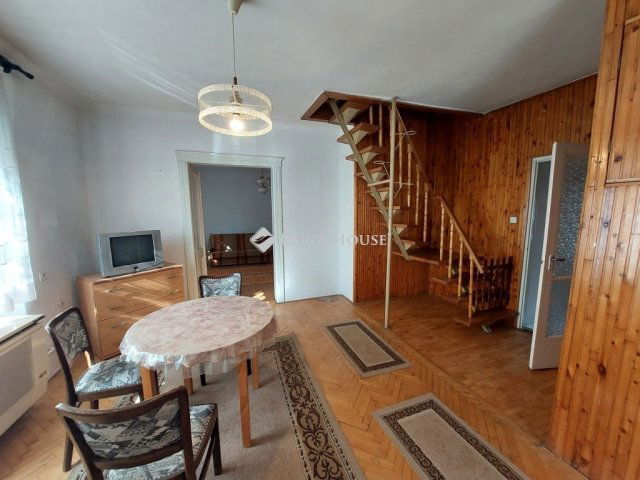 Eladó családi ház, Baján 38 M Ft, 5 szobás