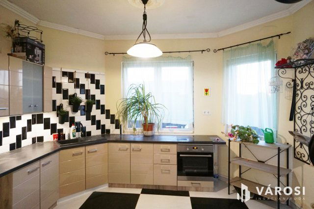 Eladó családi ház, Budapesten, XX. kerületben 77.9 M Ft