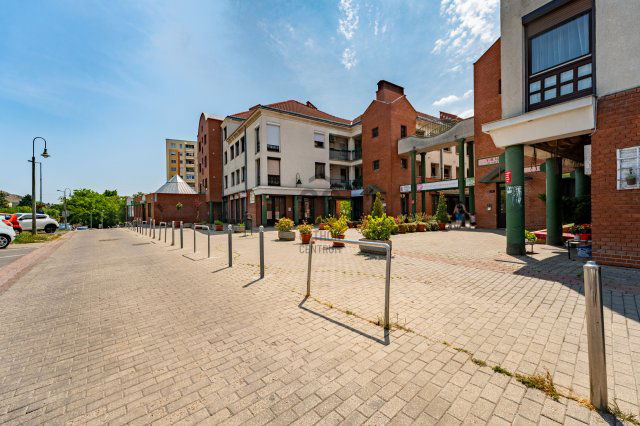 Eladó téglalakás, Budaörsön 99.9 M Ft, 3 szobás