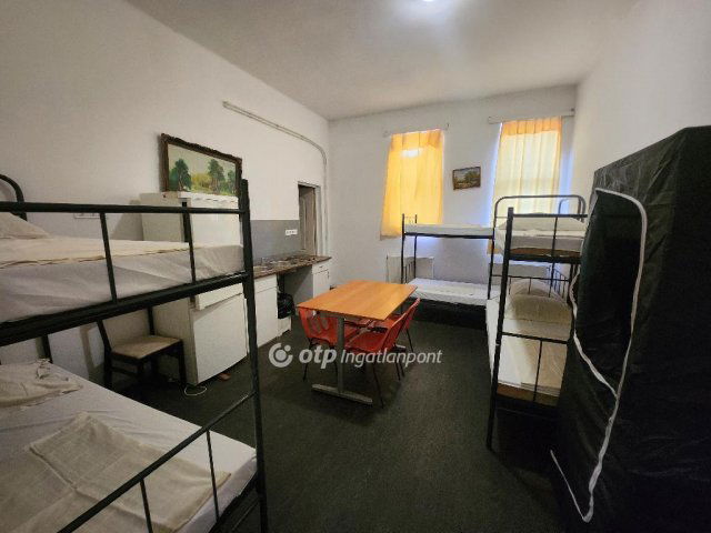 Eladó hotel, Budapesten, X. kerületben 850 M Ft