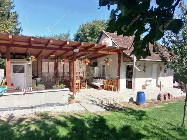 Eladó nyaraló, Pacsán 15.9 M Ft, 1 szobás / költözzbe.hu