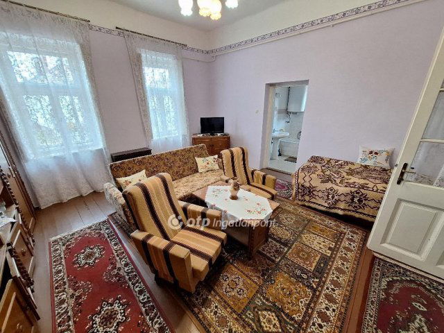 Eladó családi ház, Tiszakécskén 27.9 M Ft, 3 szobás