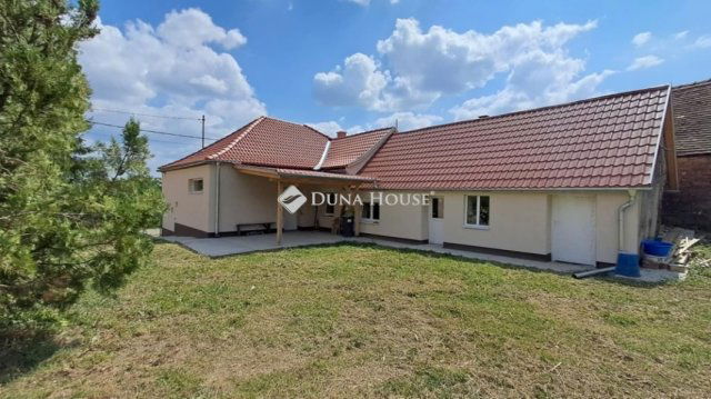 Eladó családi ház, Bakonyán 38.5 M Ft, 3 szobás