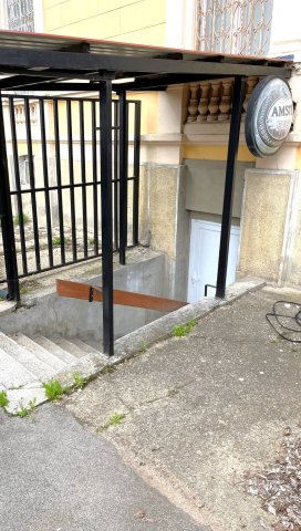 Eladó üzlethelyiség, Pécsett 30.99 M Ft / költözzbe.hu