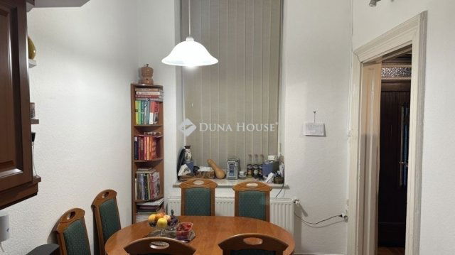 Eladó téglalakás, Budapesten, VI. kerületben 139.9 M Ft