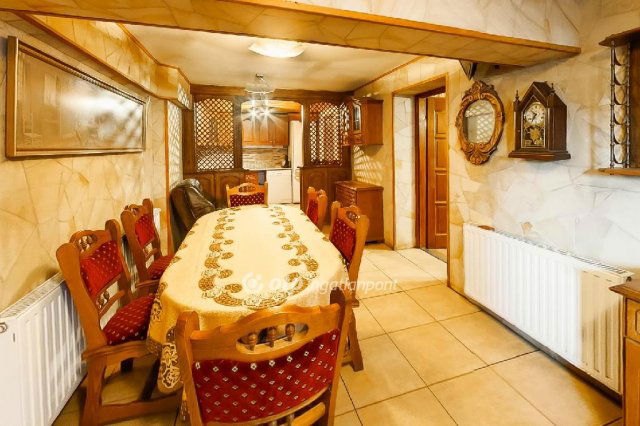 Eladó családi ház, Kerecsenden 49.9 M Ft, 4+1 szobás