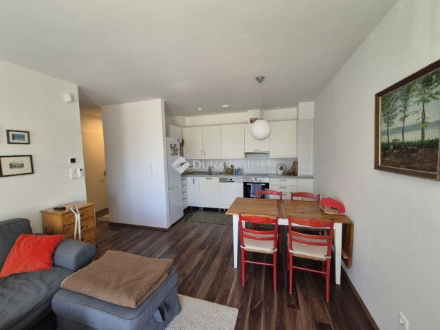 Eladó téglalakás, Siófokon 135 M Ft, 3 szobás