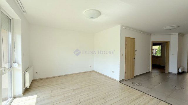Kiadó téglalakás, albérlet, Dunakeszin 250 E Ft / hó, 2 szobás