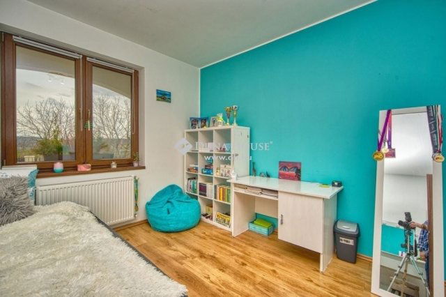 Eladó családi ház, Pilisszentkereszten 299 M Ft, 5 szobás