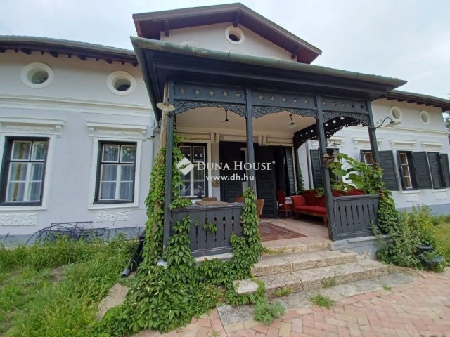 Eladó családi ház, Nemesvitán 800 M Ft, 6 szobás