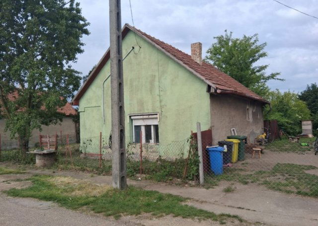 Eladó családi ház, Mezőcsáton 6.5 M Ft, 1+1 szobás